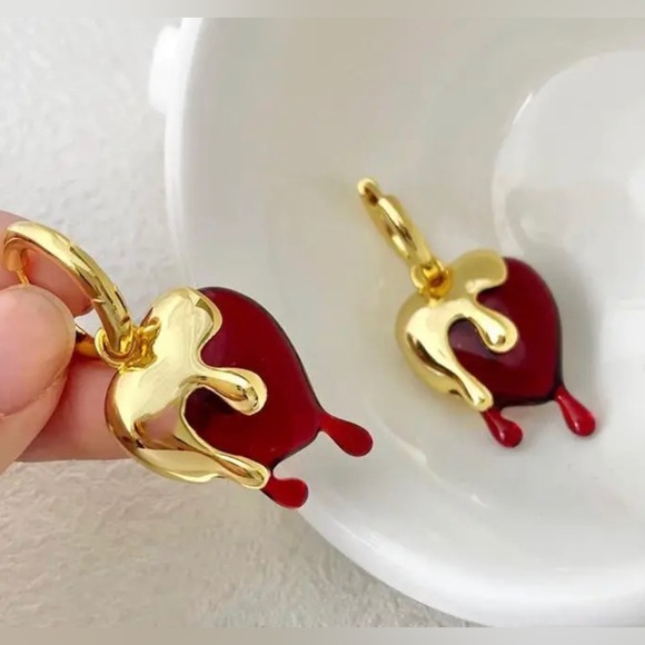 ❤️ Melting Gold over Red Heart Dangle Earrings - Picture 3 of 8